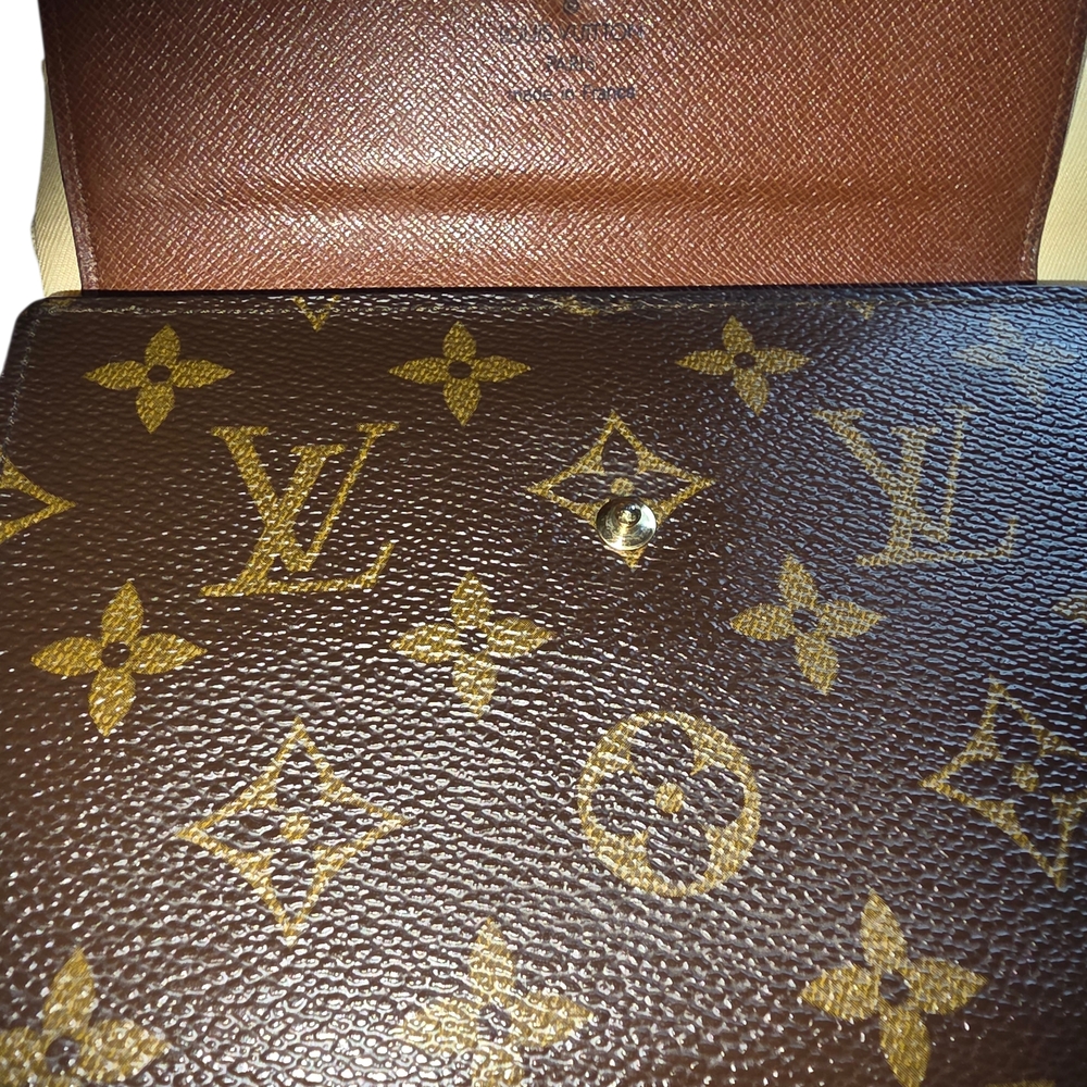 Louis Vuitton International Monogram Wallet Full Inclusion & COA - Picture 4 of 15